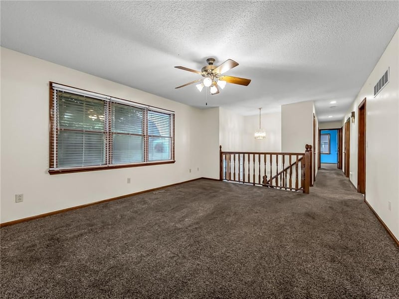 107 North St, Farley, MO 64028