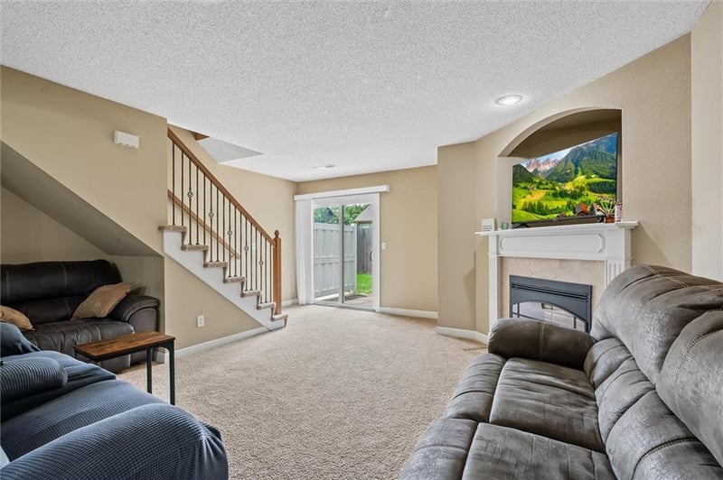 9001 SW Gala Dr, Blue Springs, MO 64064