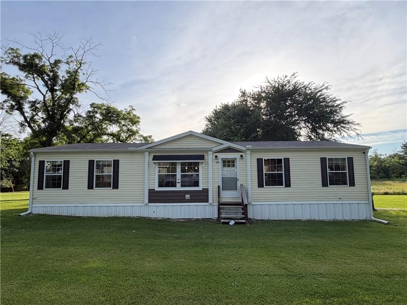 322 Highland St, Hale, MO 64643