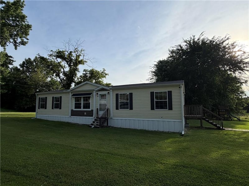 322 Highland St, Hale, MO 64643