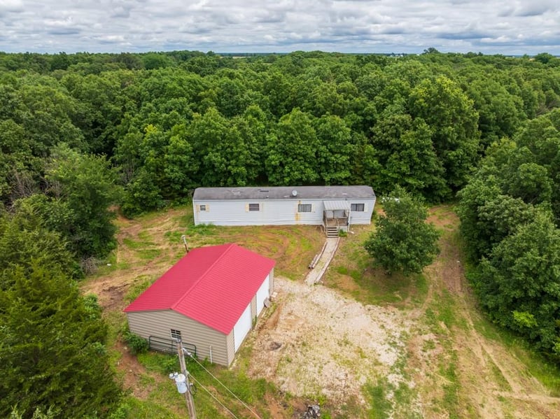 12625 Ww Hw, New Cambria, MO 63558