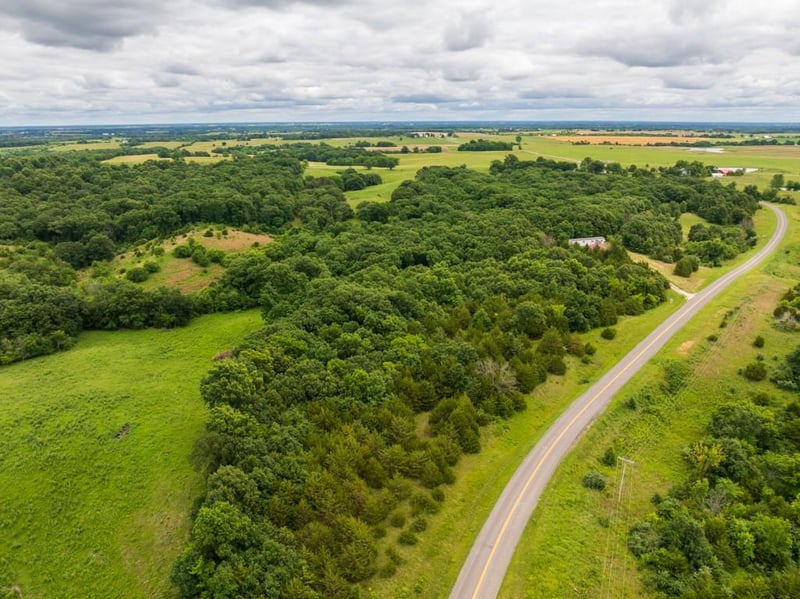 12625 Ww Hw, New Cambria, MO 63558