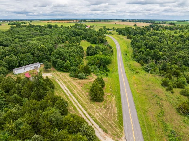 12625 Ww Hw, New Cambria, MO 63558