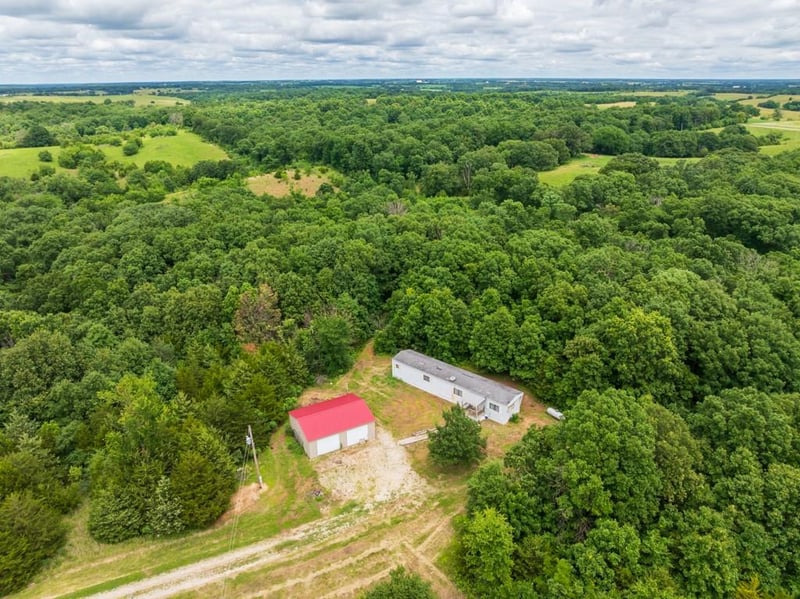 12625 Ww Hw, New Cambria, MO 63558