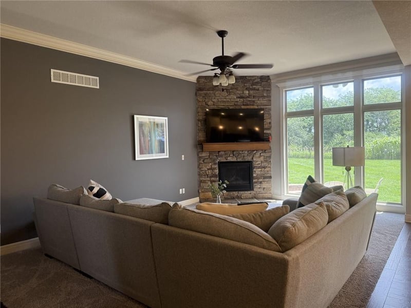 9001 Norton Ave, Kansas City, MO 64156