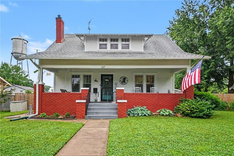 117 Juniatta St, Burlington, KS 66839