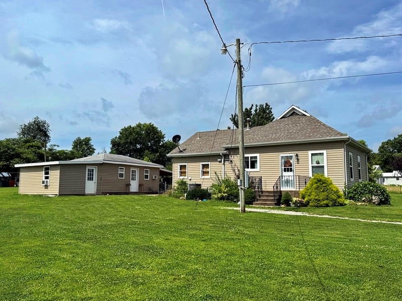 5125 815 Rd, El Dorado Springs, MO 64744