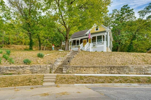 436 Broadway Ave, Excelsior Springs, MO 64024