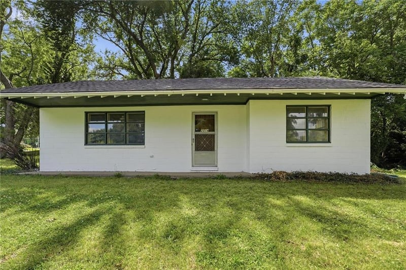 2514 Hawthorne Ave, Independence, MO 64052