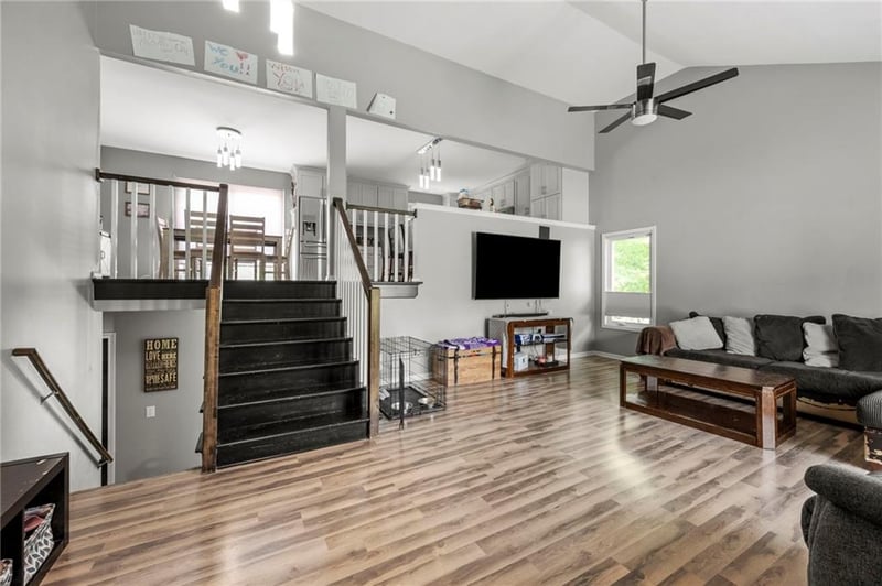 8401 N Wayland Ave, Kansas City, MO 64153