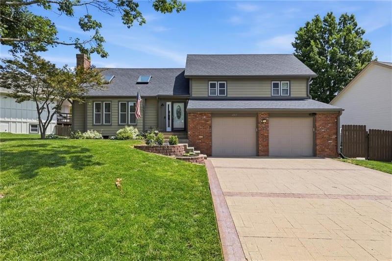 6815 Acuff St, Shawnee, KS 66216