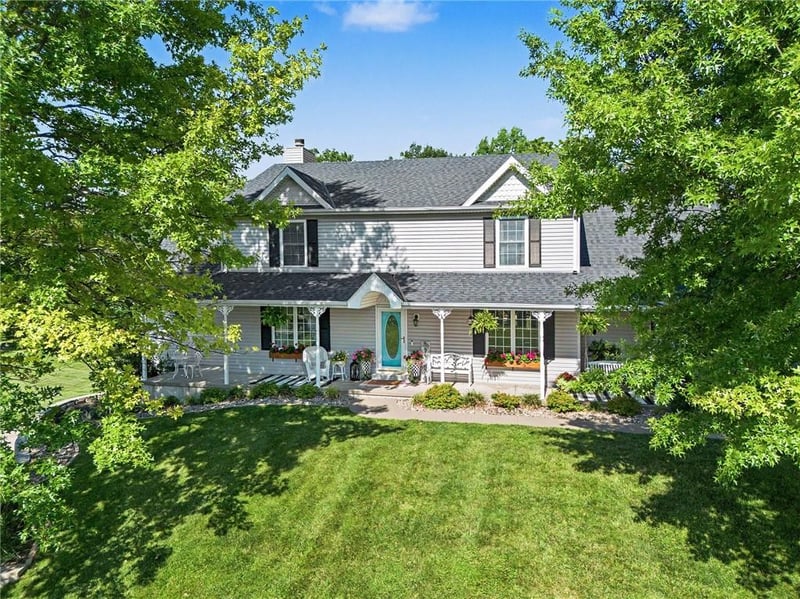 7204 Pleasant Ridge Ter, St Joseph, MO 64504