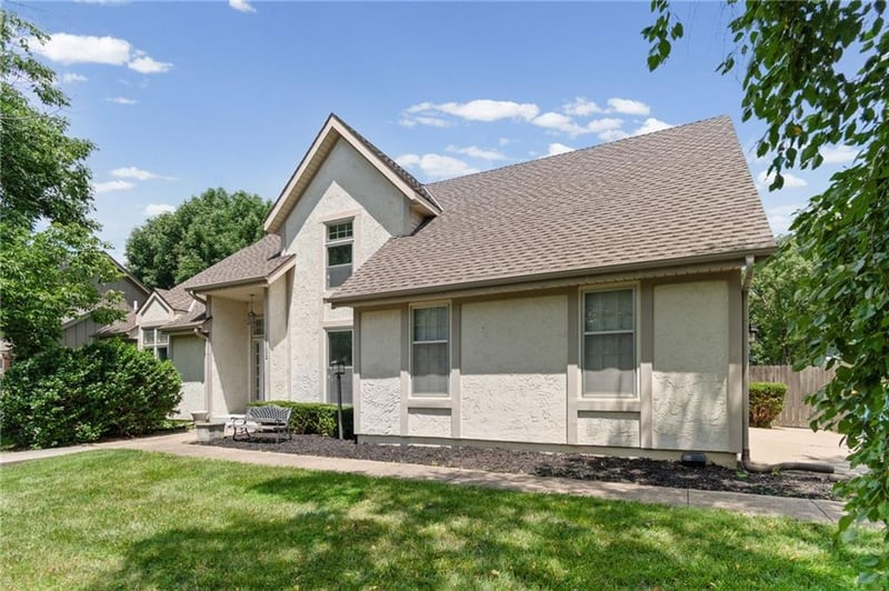 11102 114th Ter, Overland Park, KS 66210
