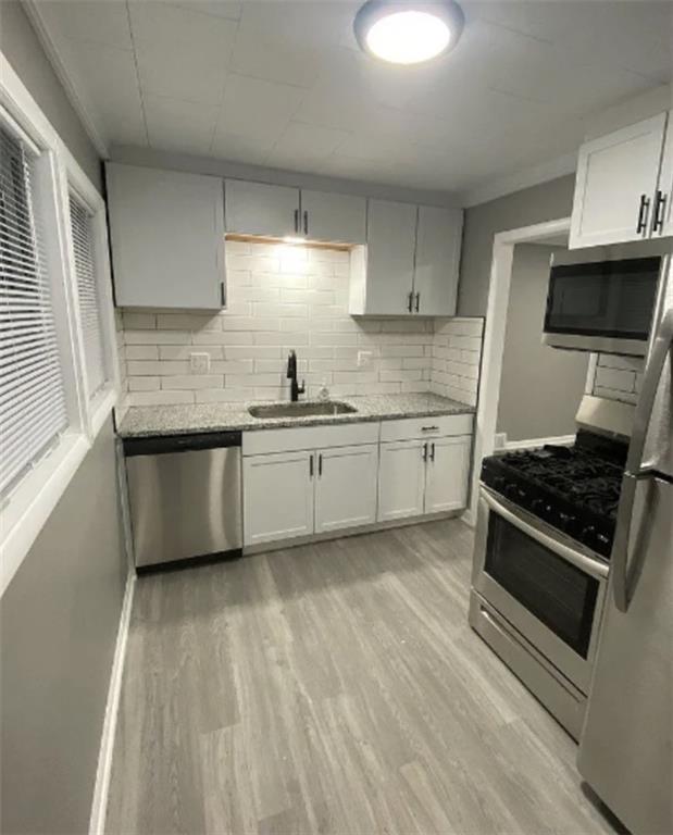 1232 43rd Ter, Kansas City, MO 64116