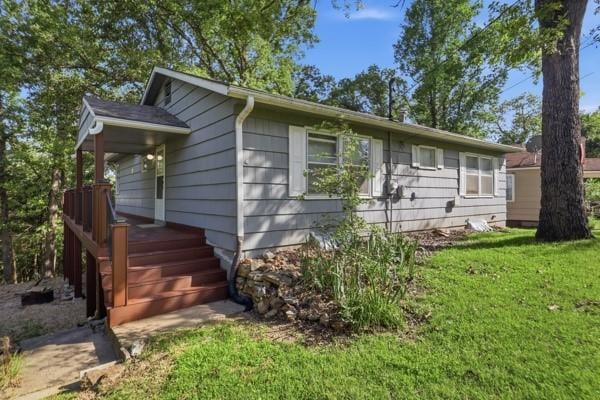 23455 Little Loop Dr, Hermitage, MO 65668