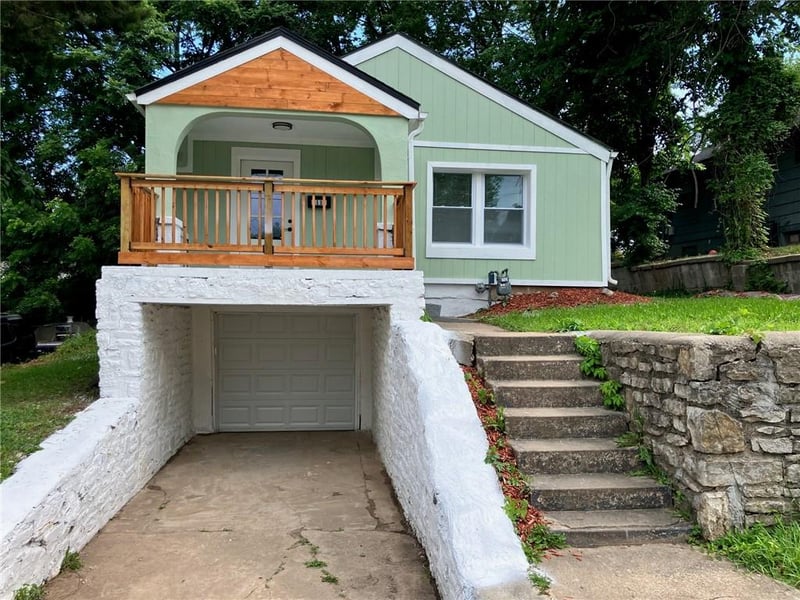 3111 Waverly Ave, Kansas City, KS 66102