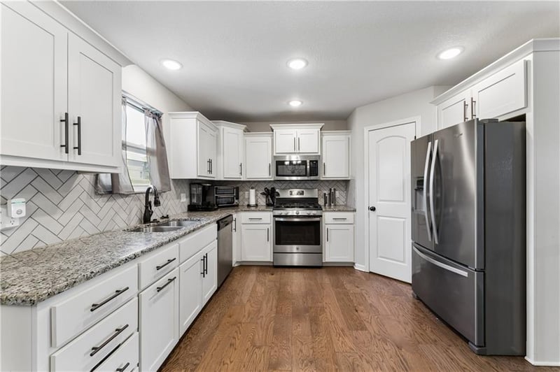 1700 Chestnut St, Kearney, MO 64060
