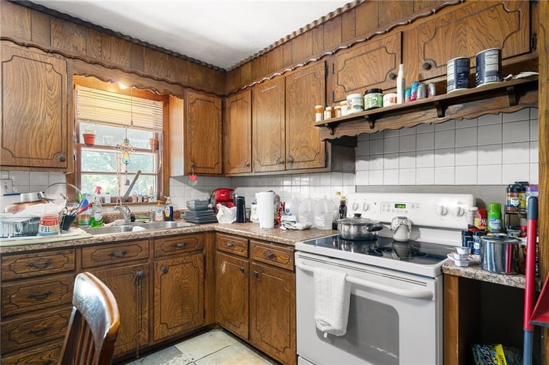 405 Rogers St, Independence, MO 64050