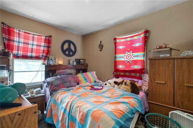 405 Rogers St, Independence, MO 64050