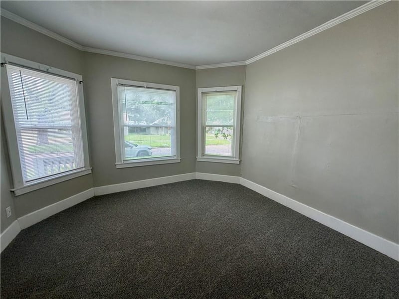 835 Hickory St, Ottawa, KS 66067