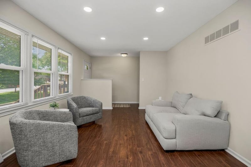 9232 Minnesota Ave, Kansas City, KS 66112