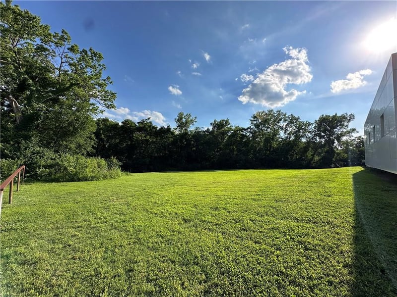 3933 Minnie St, Kansas City, KS 66103