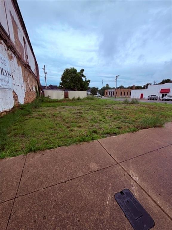 138 Pine St, Columbus, KS 66725