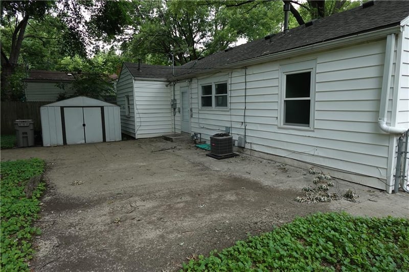 801 46th St, Kansas City, MO 64116