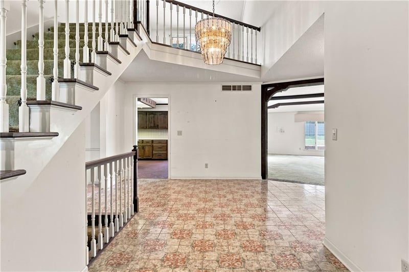 1101 E 115th St, Kansas City, MO 64131
