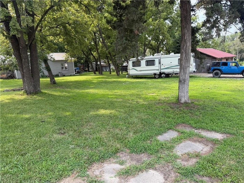 108 Allen Ln, Jamesport, MO 64648