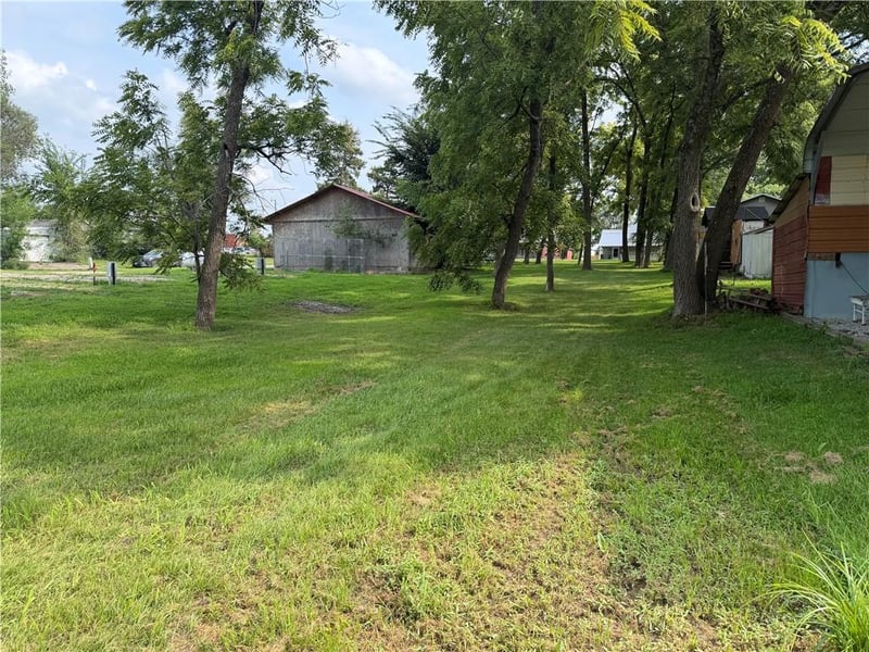 108 Allen Ln, Jamesport, MO 64648