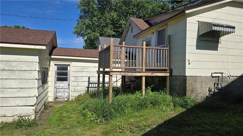 419 5th St, Cameron, MO 64429