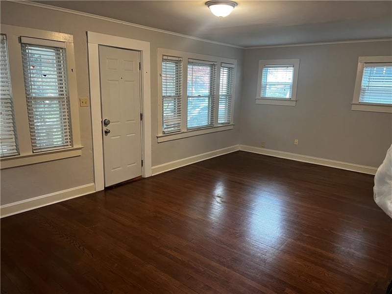 4435 Holly St, Kansas City, MO 64111
