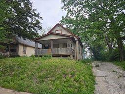 2647 Denver Ave, Kansas City, MO 64127
