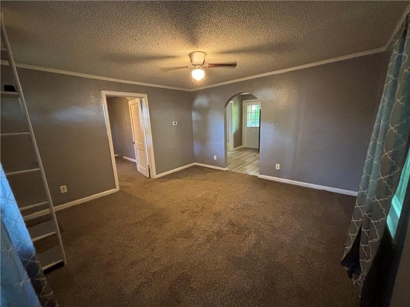 402 Benton St, Richmond, MO 64085
