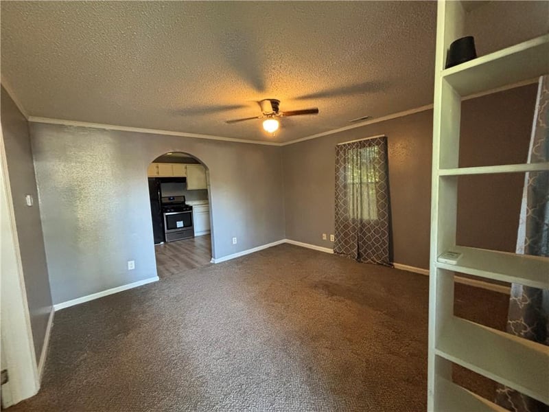 402 Benton St, Richmond, MO 64085