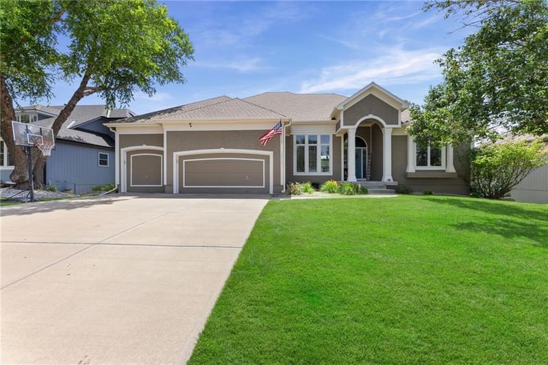 12715 Sloan Ave, Kansas City, KS 66109