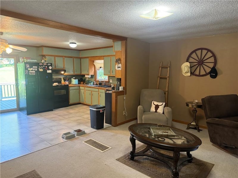 701 17th St, Bethany, MO 64424