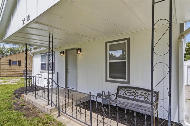 2510 Wisconsin Ave, Topeka, KS 66605
