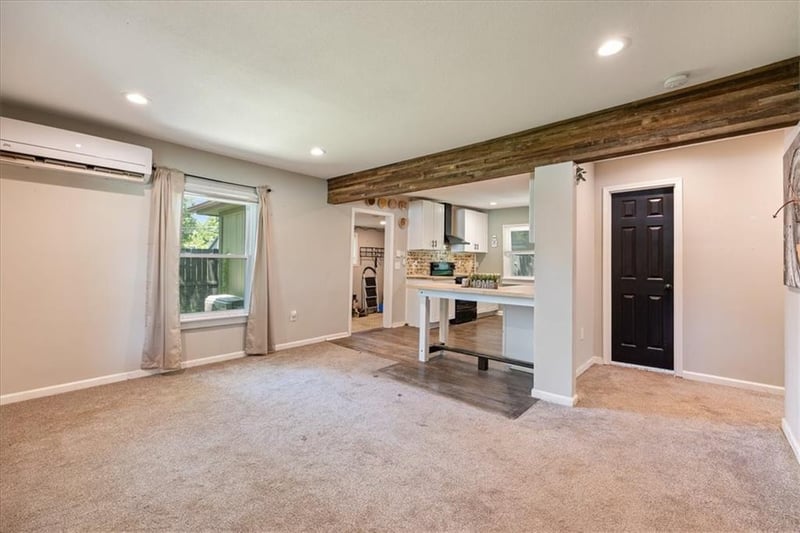 807 4th St, Osawatomie, KS 66064