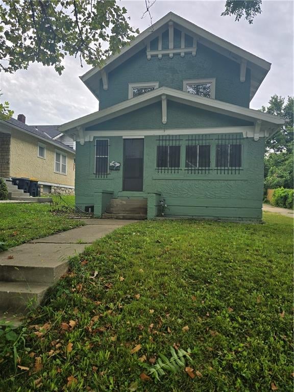 327 Kensington Ave, Kansas City, MO 64124