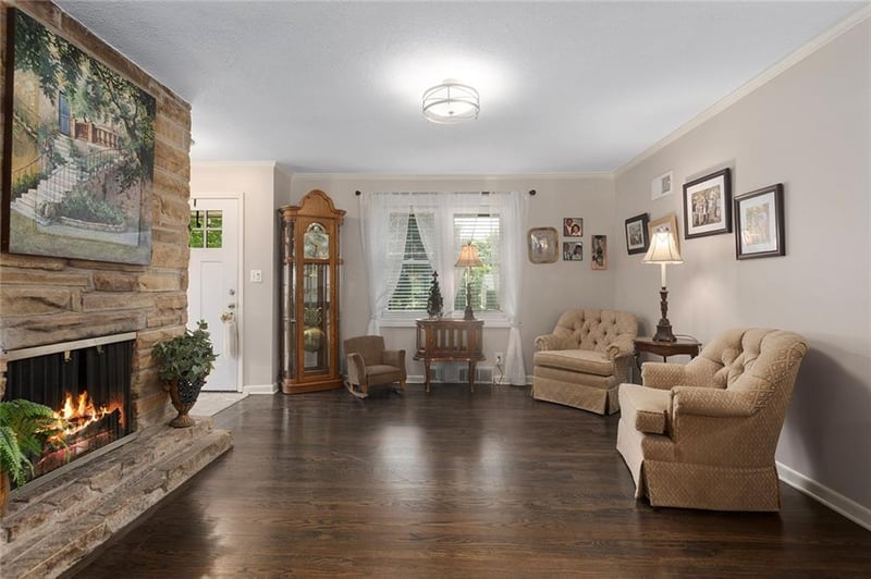 7327 Hardy St, Overland Park, KS 66204