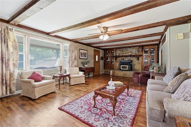 321 Chestnut St, Rich Hill, MO 64779