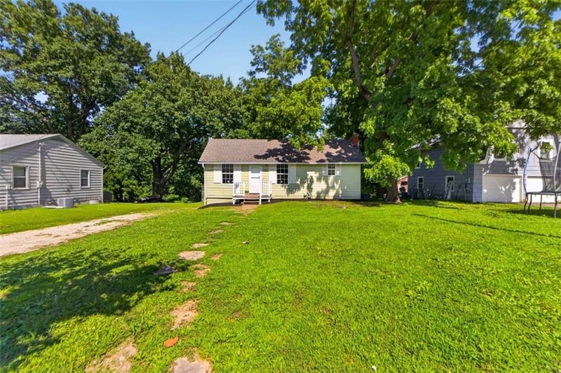 3011 47th Ter, Kansas City, KS 66104