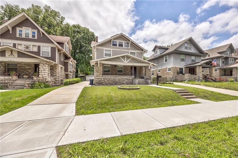 2941 Victor St, Kansas City, MO 64128