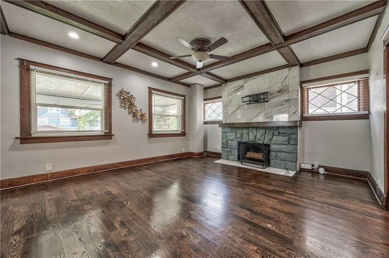 2941 Victor St, Kansas City, MO 64128