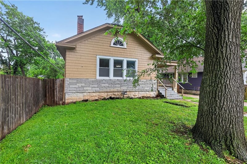 6617 Virginia Ave, Kansas City, MO 64131