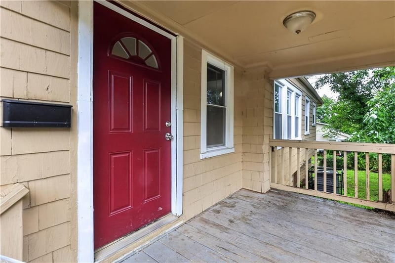 6617 Virginia Ave, Kansas City, MO 64131