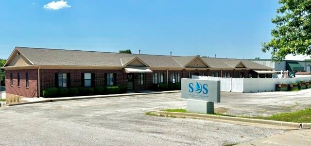 6600A Royal St, Pleasant Valley, MO 64068