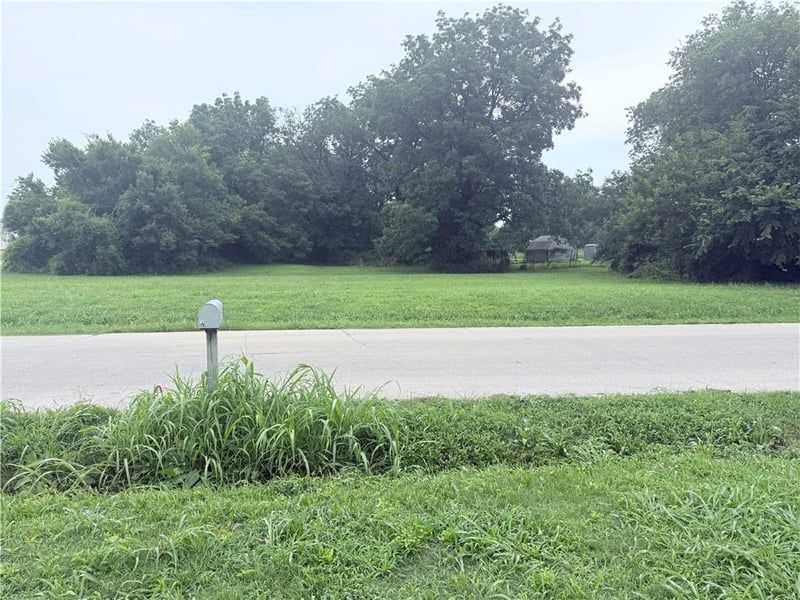 1315 Pine St, Independence, KS 67301